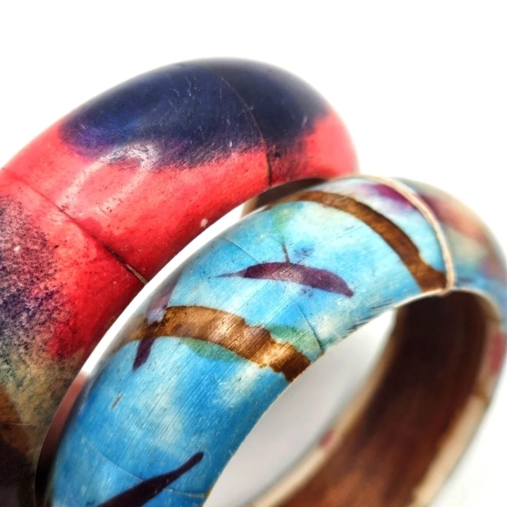 NEW VINTAGE Encore Acrylic Overlay Wood Wooden Round Bangle Bracelets Set of 2